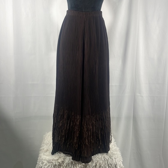 Pretty Angel Brown Pleated Wide Leg,Lace bottom Pants,Medium, NWT - Picture 14 of 14